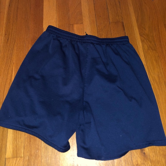 Nike Short Size L - Picture 2 of 3